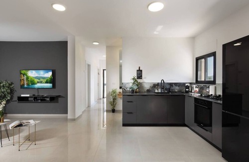 Tiberias Apartment | This apartment is a 2 bedroom(s), 2 bathrooms, located in Tiberias, North District.