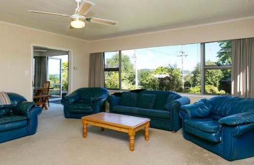 Rainbow Point House | This Bach Has it All - Rainbow Point Holiday Home