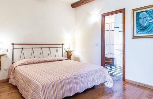 Subbiano House | This beautiful and characteristic villa with outbuildings is the ideal solution for your vacation in