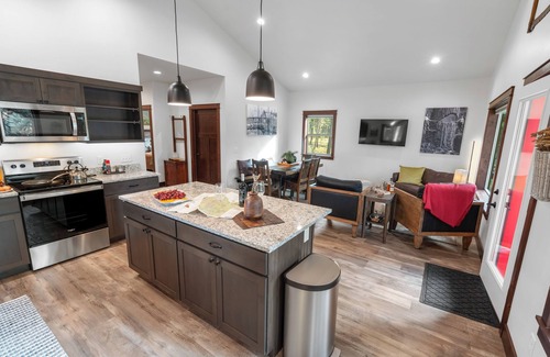 Libby Cabin | This cabin is a 2 bedroom(s), 1 bathrooms, located in Libby, MT.