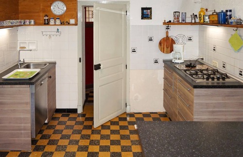 Lamalou-les-Bains House | This charming vacation home with a lot of charm is the ideal setting for a nice vacation.