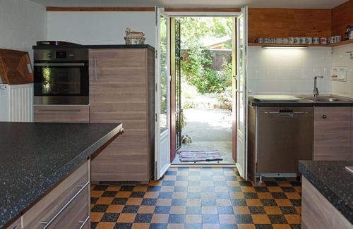 Lamalou-les-Bains House | This charming vacation home with a lot of charm is the ideal setting for a nice vacation.