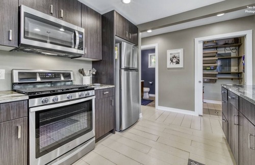 Douglas House | This charming home is nestled just behind downtown Douglas. A quick walk will