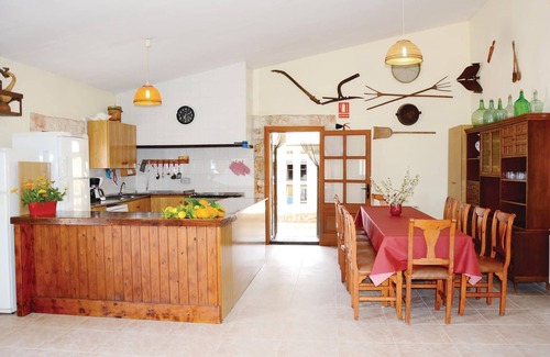 Llubi House | This child-friendly finca is enchantingly located, surrounded by nature and on an enormous plot.