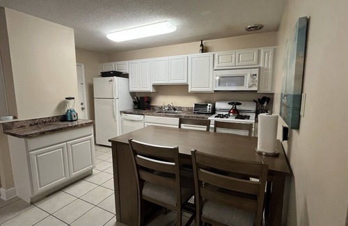 Gainesville Condo | This condominium is a 2 bedroom(s), 1 bathrooms, located in Gainesville, FL.