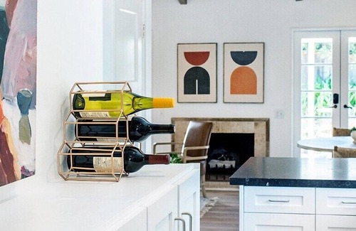Montecito Cottage | This cottage is a 1 bedroom(s), 1 bathrooms, located in Montecito, CA.
