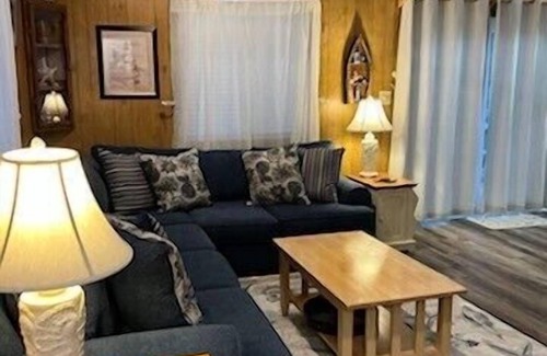 Duck Cottage | This Cozy Cottage by the Sea will steal your Heart and calm your Soul.