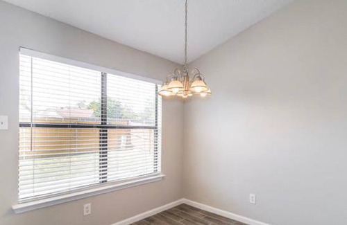 West Arlington House | THIS COZY HOME IS ONE OF A KIND