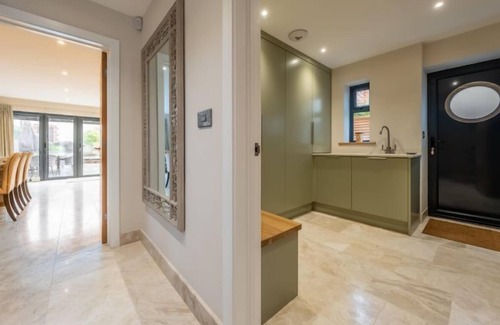 Brancaster Staithe House | This exceptional and spectacular contemporary luxury home stay in the sailing village of Brancaster