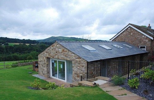 Whaley Bridge Cottage | This beautifully appointed apartment is set within a converted farmhouse.