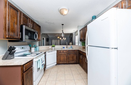 Goose Creek House | This house is a 2 bedroom(s), 2 bathrooms, located in Charleston, SC.