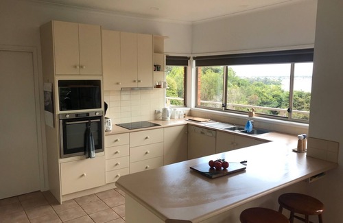 Kalimna House | This is your amazing view from the house.
