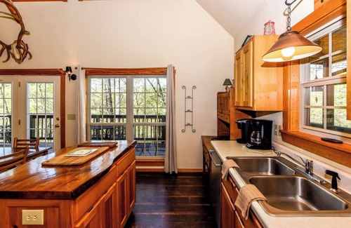 Townsend Cabin | This lovely home is a great place for a family gathering . Secluded with nature
