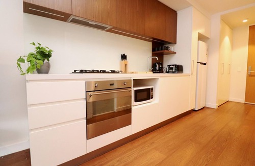 South Yarra Apartment | This lovely modern apartment in the prime location of South Yarra