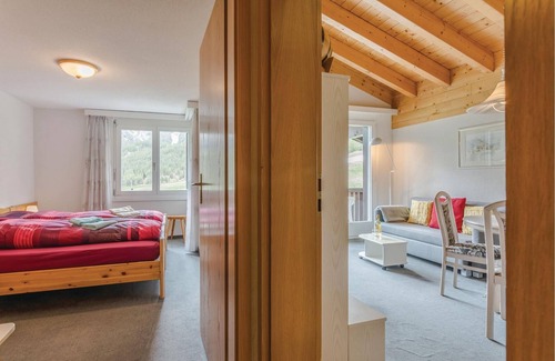Saas-Fee Apartment | This rustic and cozy vacation apartment in the house Topas offers you on 50 m2 space to let your sou