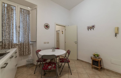 Salario Apartment | This spacious 55sqm apartment with four bedrooms is able to accommodate up to 8 people. Located on the first floor (with elevator not suitable for disabled) of a restored period building, the apartment overlooks the private park of Villa Albani, one of t