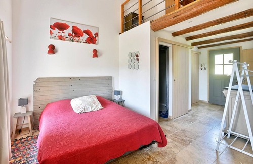Bollene House | This sublime Provencal country house is the ideal place for your stay with family or friends.