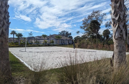 Laurel House | This townhouse is a 0 bedroom(s), 2.5 bathrooms, located in NOKOMIS, FL.