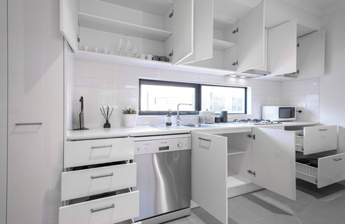 Maidstone House | This townhouse is a 3 bedroom(s), 2 bathrooms, located in Maidstone, VIC.