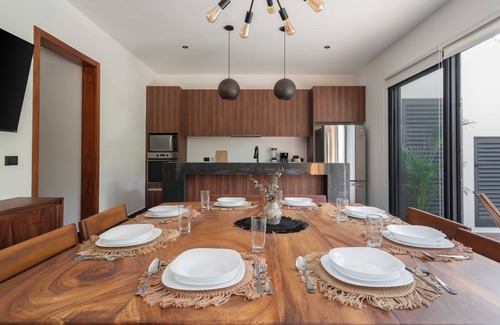 La Veleta Villa | This villa is a 4 bedroom(s), 4 bathrooms, located in Tulum, QR.