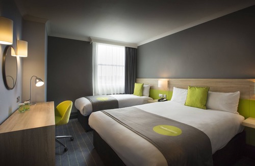 Luton Hotel | Thistle Express London Luton