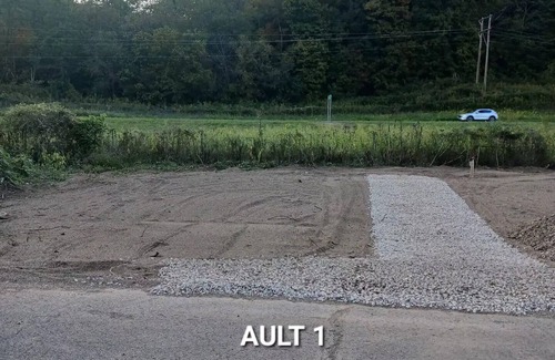 West Columbia RV Rental | Thomas Fork Campground Ault 1 30/50 Amp, water.n
