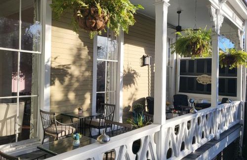 Historic Downtown Savannah Bed & Breakfast | Thomas Weihs Haus