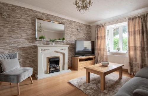 Witney House | Thorn House a beautiful large house in Witney