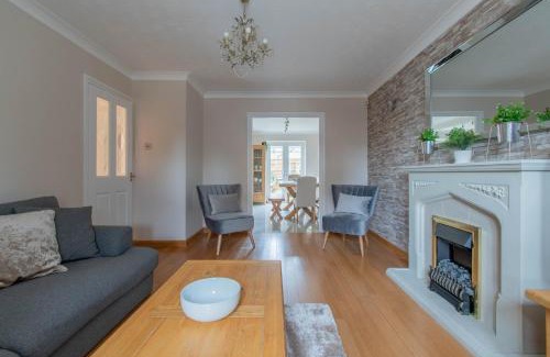 Witney House | Thorn House a beautiful large house in Witney