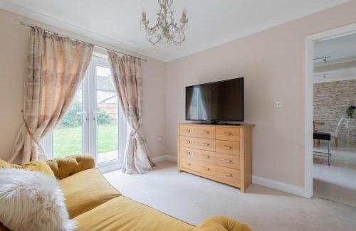 Witney House | Thorn House a beautiful large house in Witney