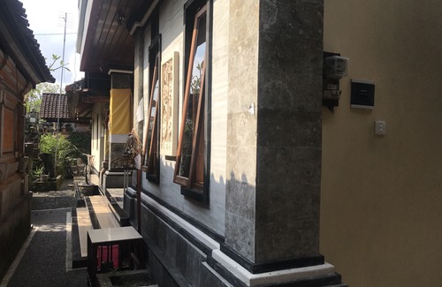 Ubud City-Centre Hotel | Three Ayu Family House