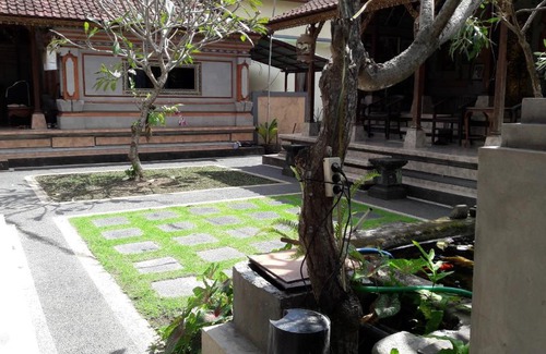Ubud City-Centre Bed & Breakfast | Three Ayu Family House