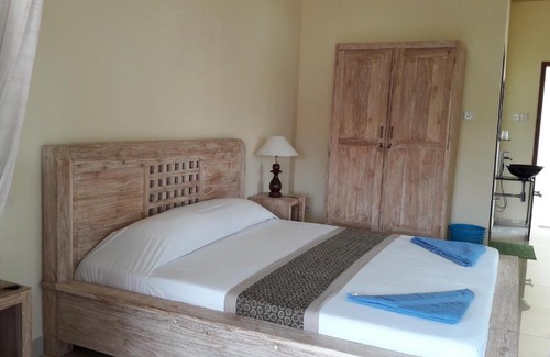 Ubud City-Centre Bed & Breakfast | Three Ayu Family House