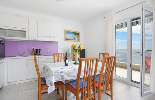 Razanj Apartment | Three bedroom apartment with terrace and sea view Ražanj, Rogoznica (A-4322-a)