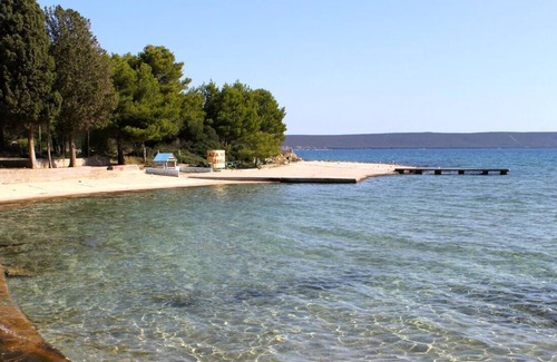 Banj Apartment | Three bedroom apartment with terrace and sea view Banj, Pašman (A-8242-a)