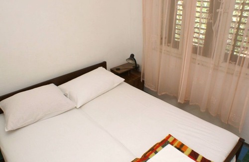 Drace Apartment | Three bedroom apartment with terrace and sea view Drače, Pelješac (A-4561-a)