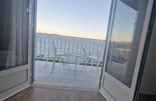 Kuciste Apartment | Three bedroom apartment near beach Kučište - Perna, Pelješac (A-4542-a)