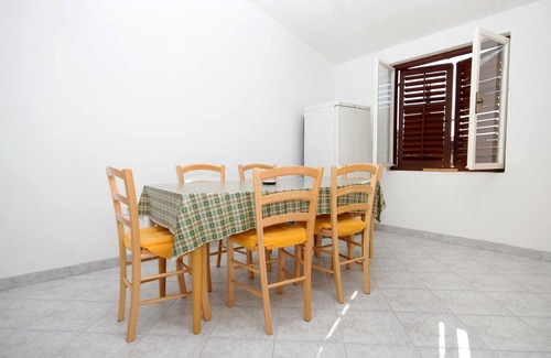 Zrce Apartment | Three bedroom apartment with balcony Novalja, Pag (A-9350-b)