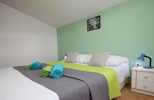 Silo Apartment | Three-bedroom Apartment on First Floor with Sea View