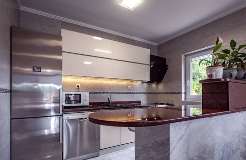 Kampor Apartment | Three bedroom apartment with terrace Kampor, Rab (A-23600-a)