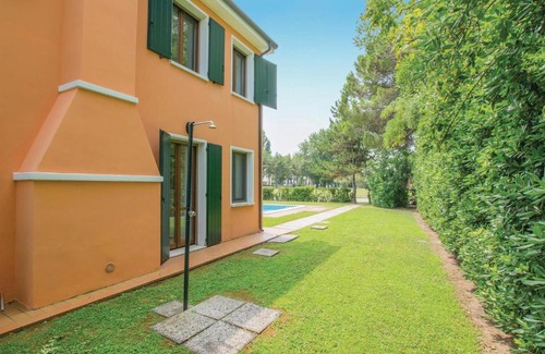 Isola Albarella House | Three-Bedroom Holiday Home in Albarella RO