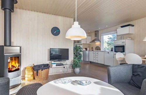 Nordenbro Vesteregn House | Three-Bedroom Holiday home in Humble 1