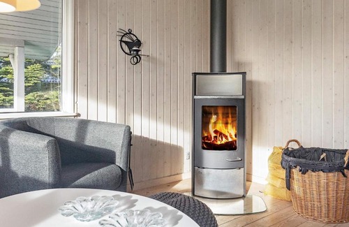 Nordenbro Vesteregn House | Three-Bedroom Holiday home in Humble 1