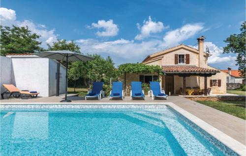 Sajini House | Three-Bedroom Holiday Home In Barban