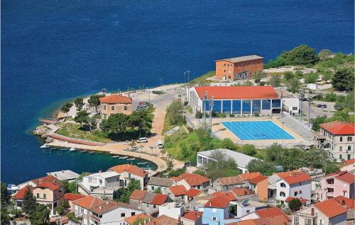 Zaboric House | Three-Bedroom Holiday Home In Zaboric