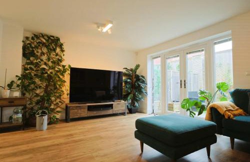 Easton House | Three Bedroom House in Easton