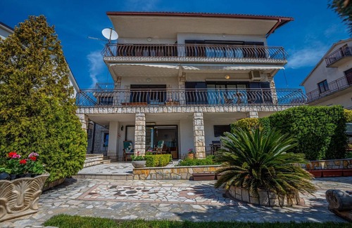Novi Vinodolski Apartment | Three bedroom apartment with balcony and sea view Novi Vinodolski (A-22846-a)