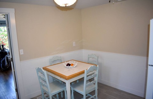 Dennis Port House | Three bedroom just .6 miles to Glendon Beach