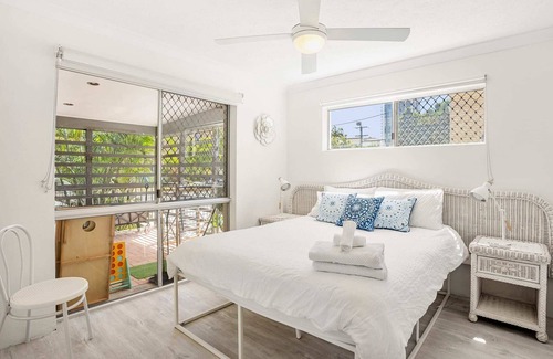 Broadbeach Apartment | Three bedroom Pet Friendly in Broadbeach