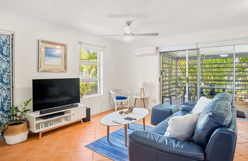 Broadbeach Apartment | Three bedroom Pet Friendly in Broadbeach
